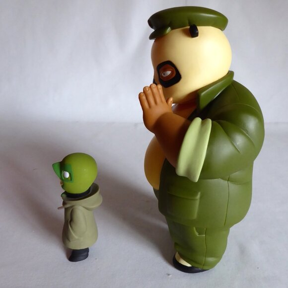 2006 MUTTPOP LUCHA LIBRE EL PANDA & GOBI DESIGNER VINYL FIGURES (PRE-OWNED) - Picture 5 of 8